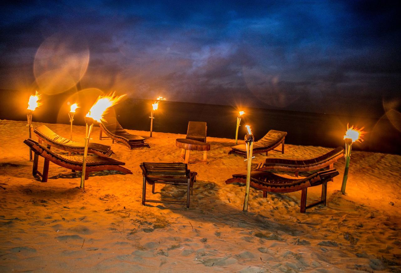 Omeesha Beach Hotel Калпития Экстерьер фото