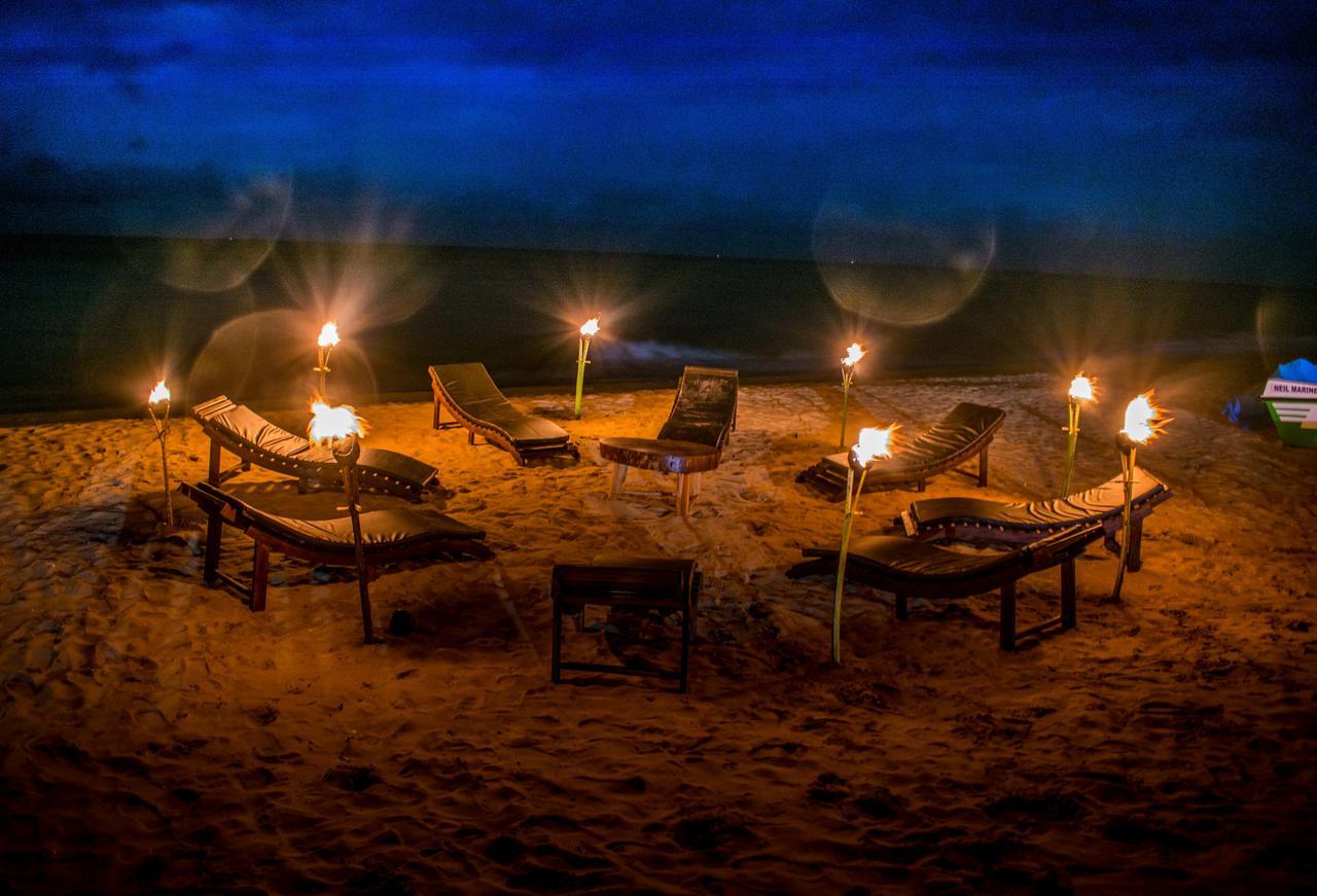 Omeesha Beach Hotel Калпития Экстерьер фото