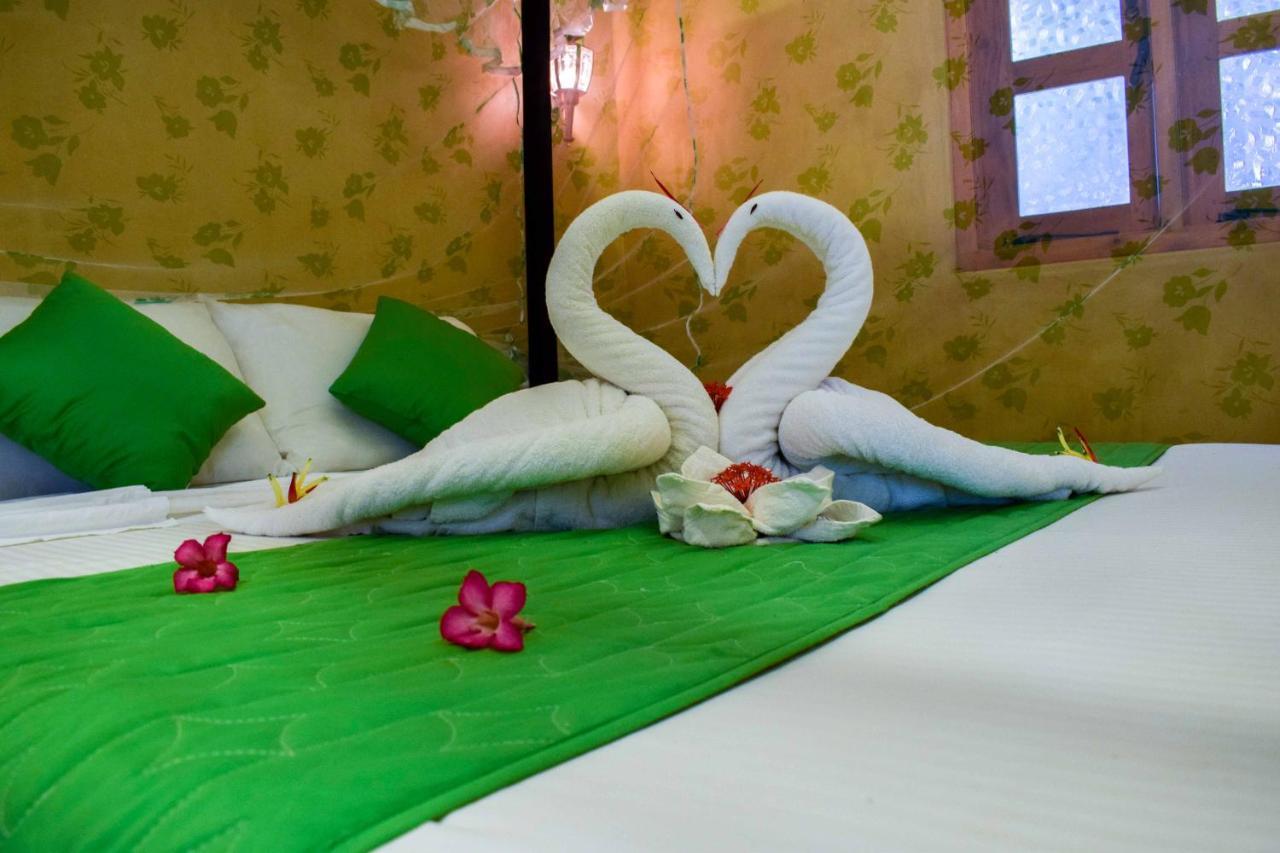 Omeesha Beach Hotel Калпития Экстерьер фото