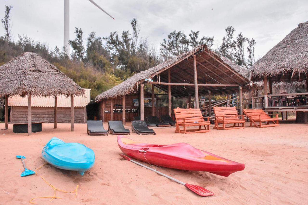Omeesha Beach Hotel Калпития Экстерьер фото